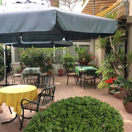 Le Ginestre Lido di Camaiore