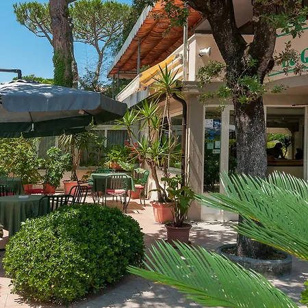 Le Ginestre Lido di Camaiore