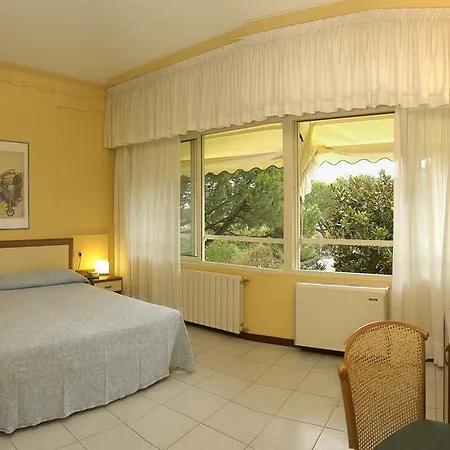 Hotel Le Ginestre 3*